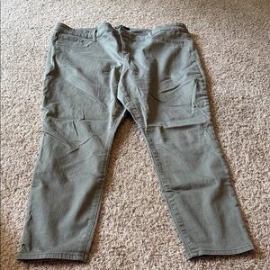 GAP Green Chinos Durable Cotton Blend